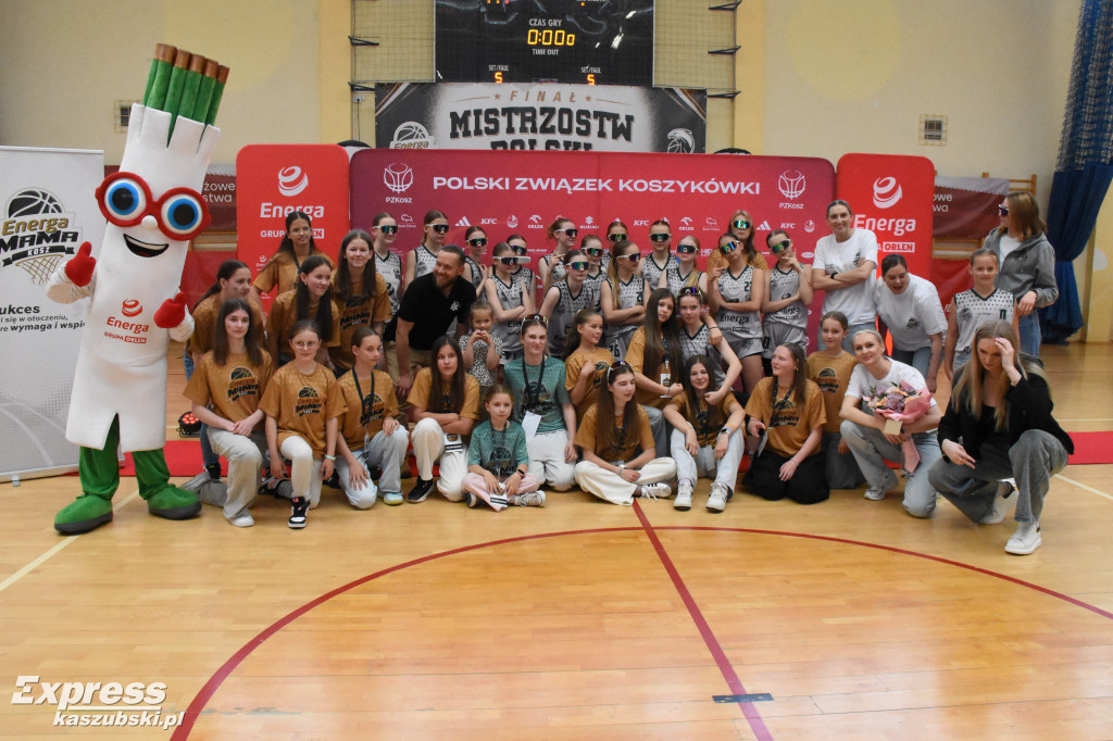 Finałowy Mecz turnieju U13 kobiet w Sierakowicach