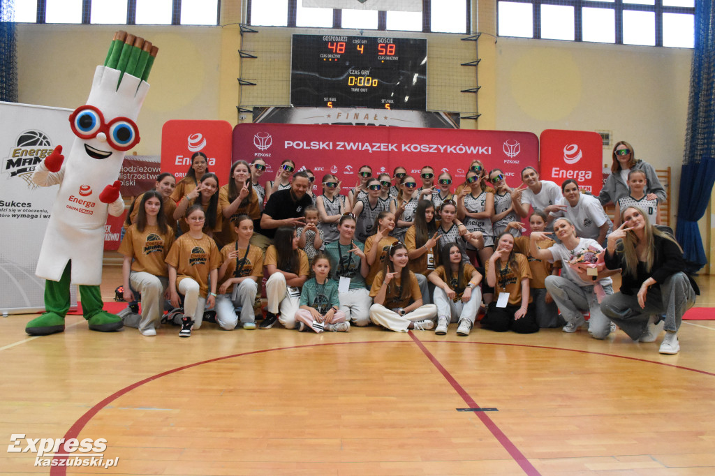 Finałowy Mecz turnieju U13 kobiet w Sierakowicach