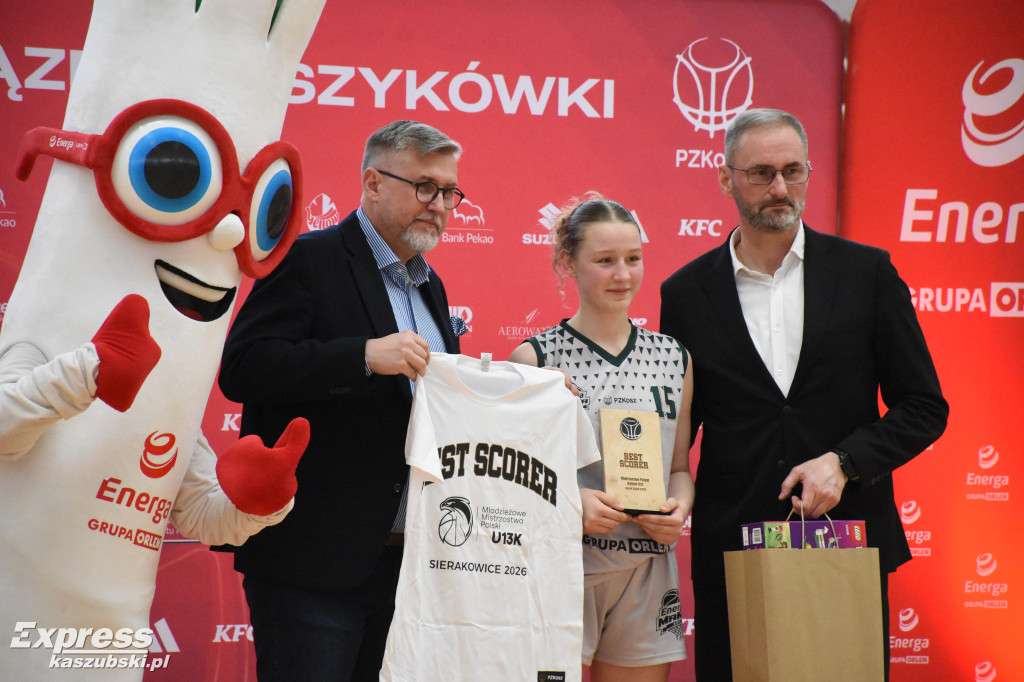 Finałowy Mecz turnieju U13 kobiet w Sierakowicach