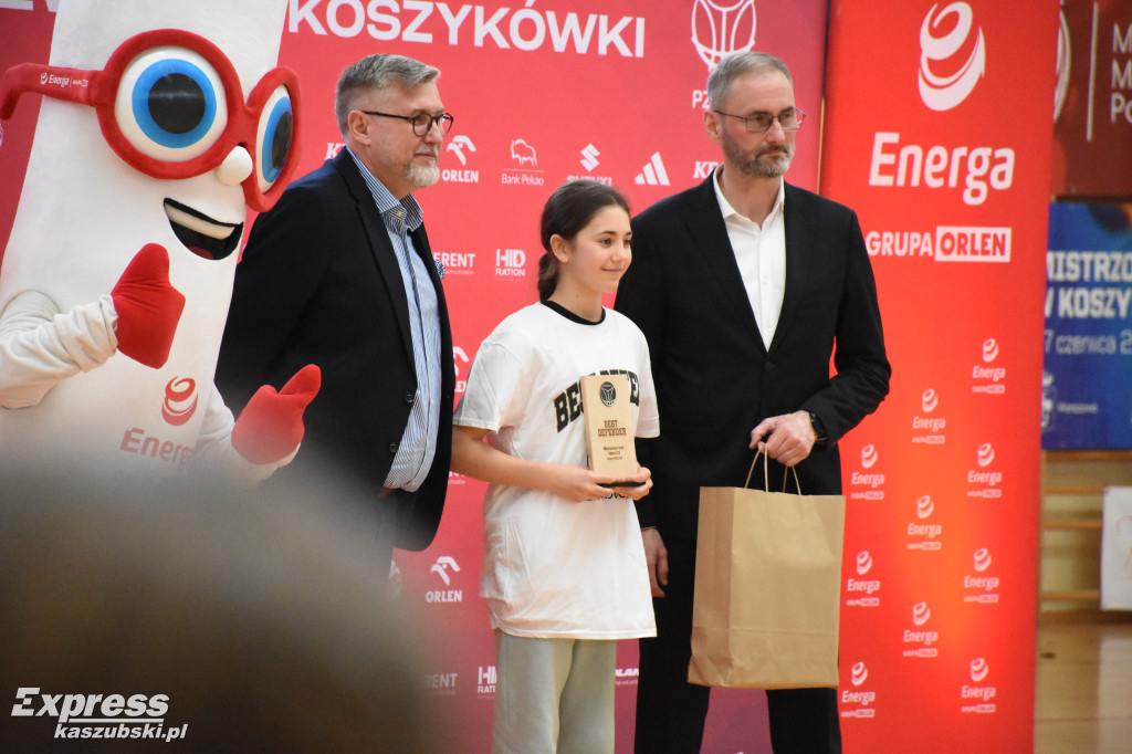 Finałowy Mecz turnieju U13 kobiet w Sierakowicach