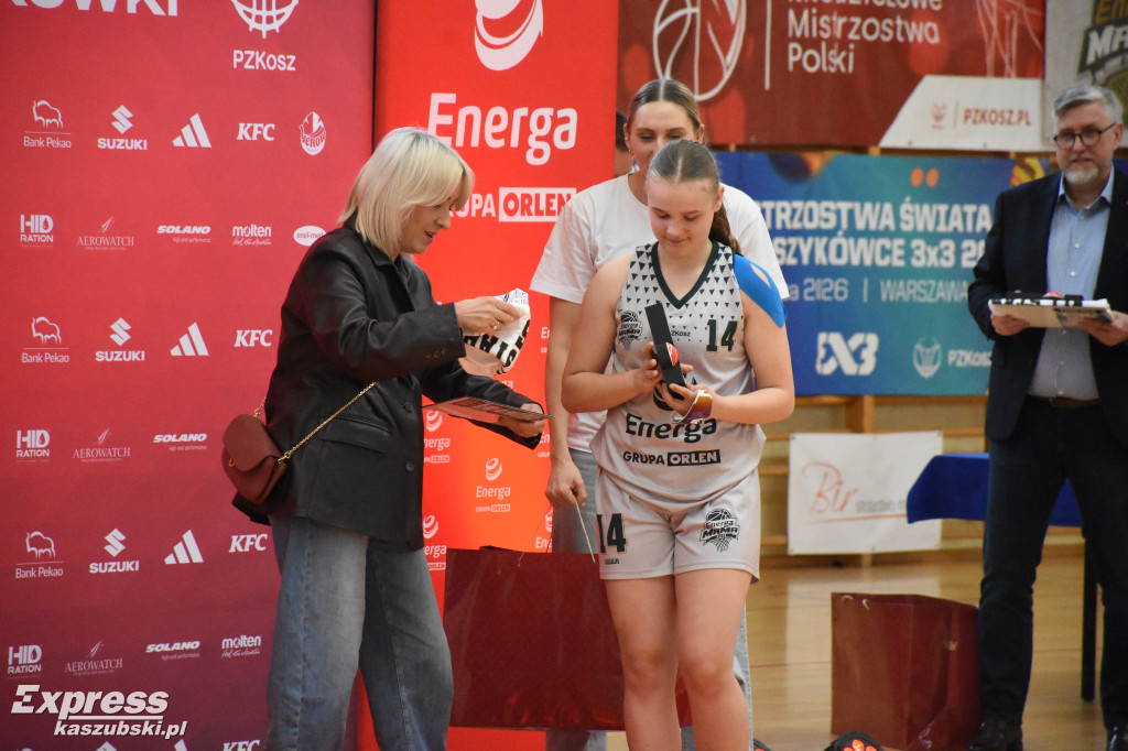 Finałowy Mecz turnieju U13 kobiet w Sierakowicach