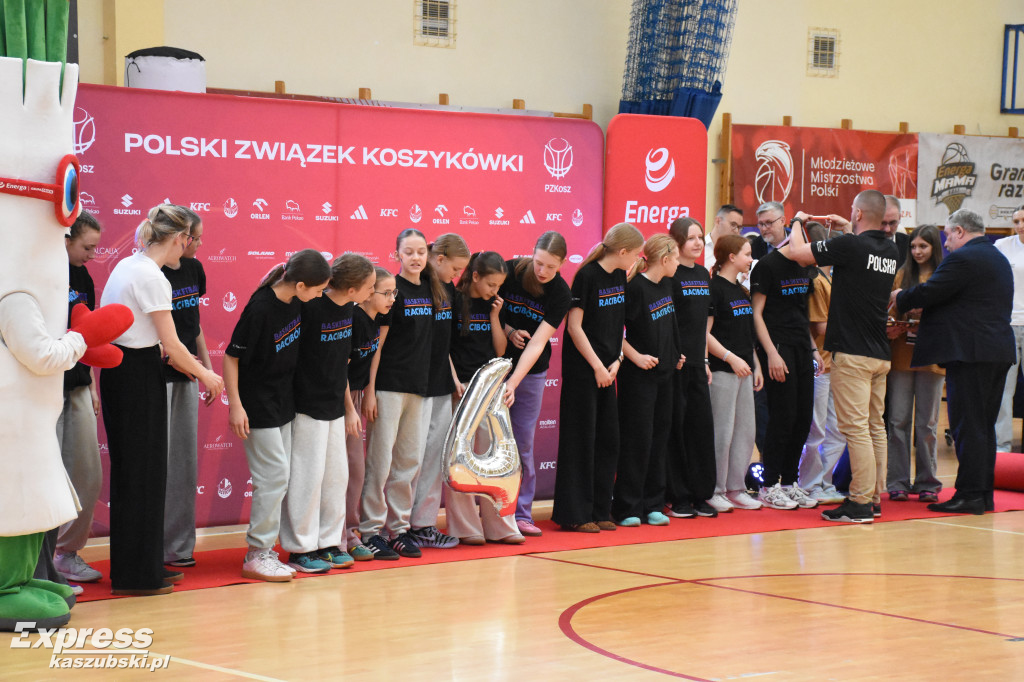 Finałowy Mecz turnieju U13 kobiet w Sierakowicach