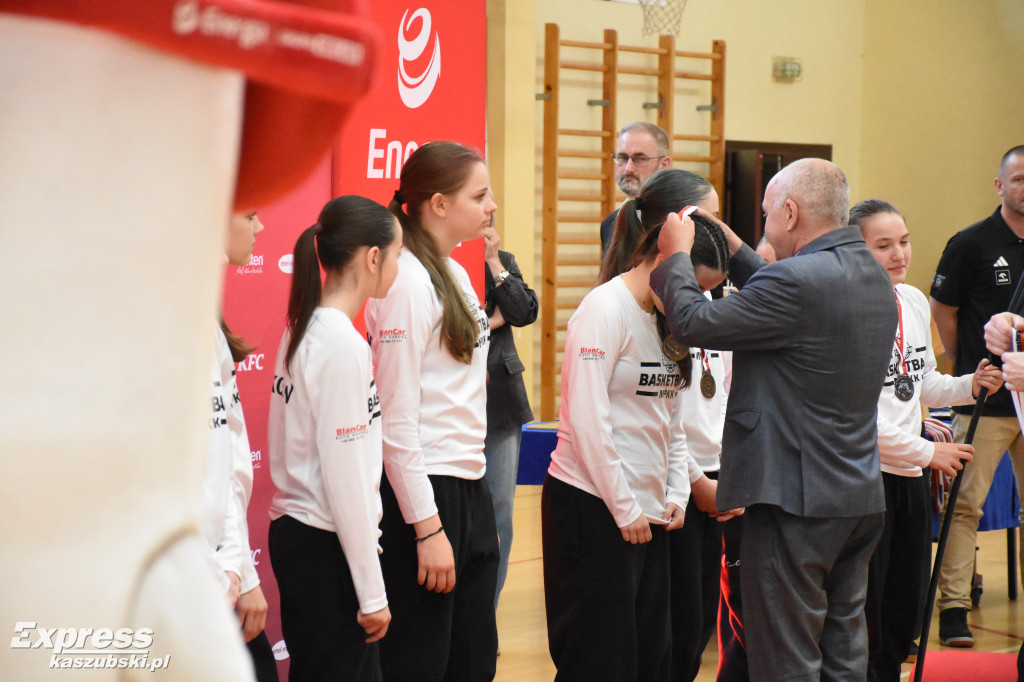 Finałowy Mecz turnieju U13 kobiet w Sierakowicach
