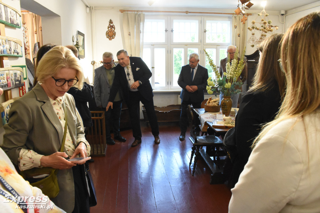 Senatorowie z wizytą studyjną w Kartuzach