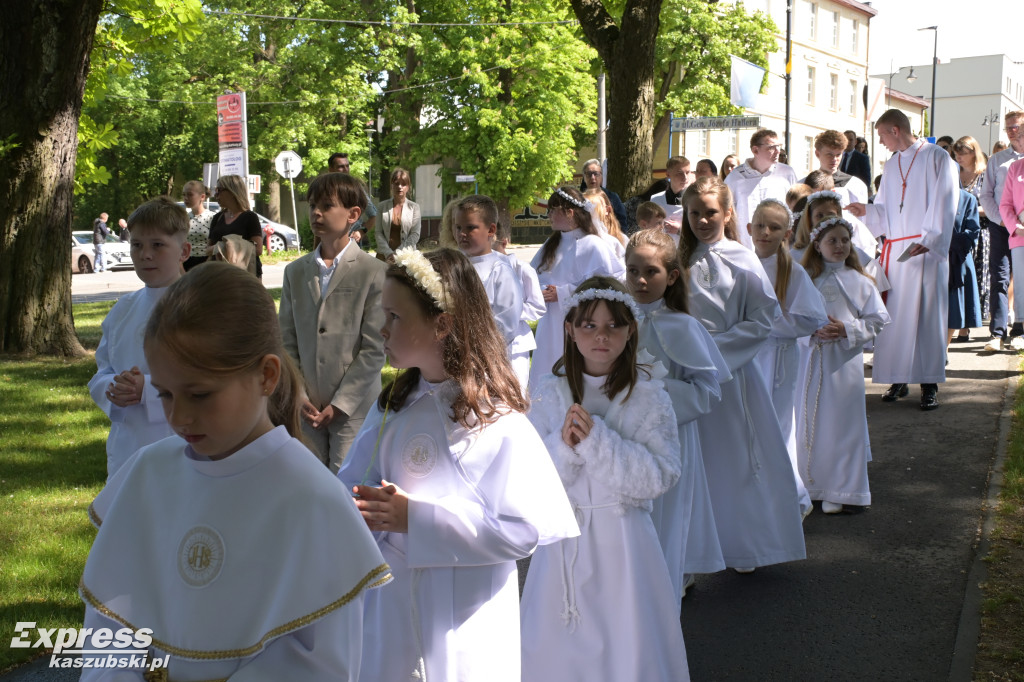 Procesja Bożego Ciała w parafii pw. św. Kazimierza w Kartuzach