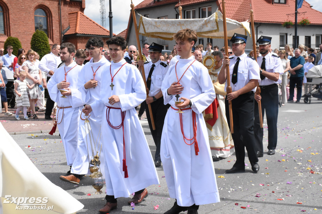 Procesja Bożego Ciała w Sierakowicach
