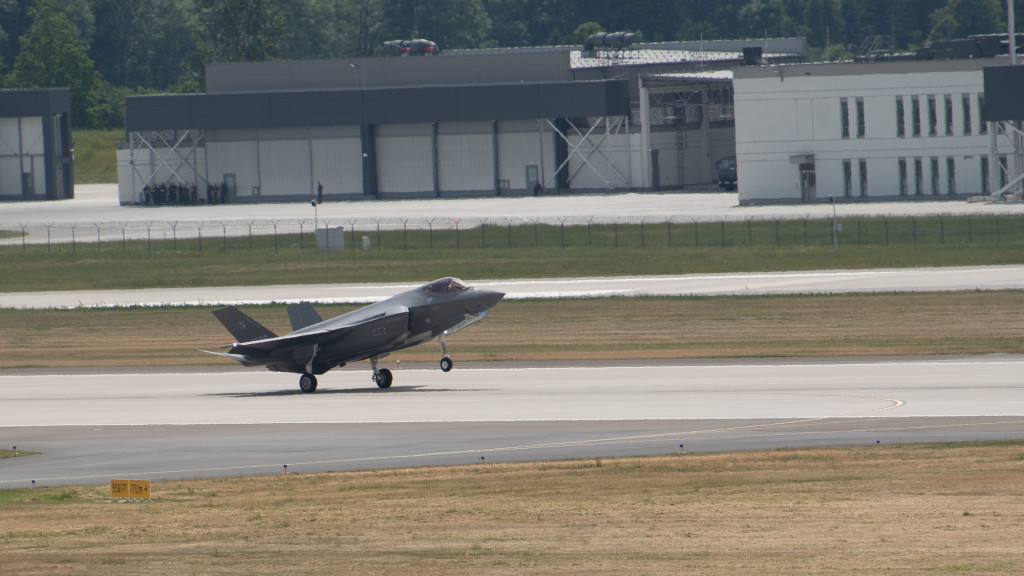 Myśliwce F-35 Husarz nad Polską