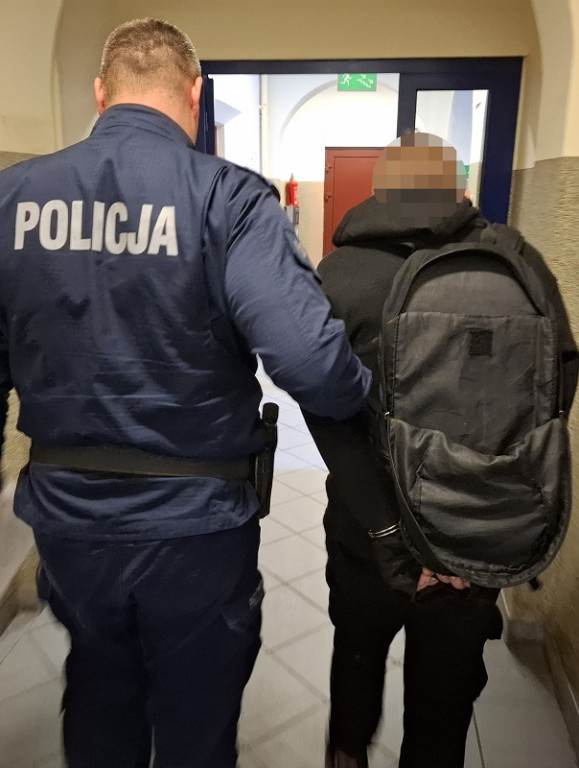 Wypadek koło Łebuni i poszukiwania uciekinierów