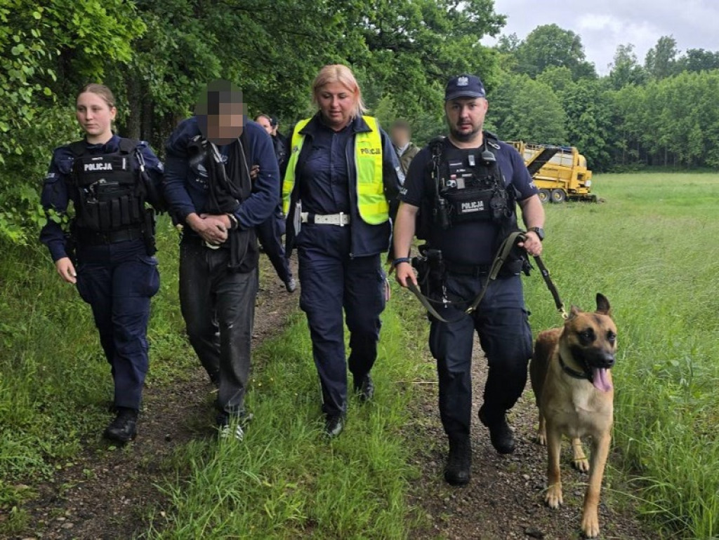 Wypadek koło Łebuni i poszukiwania uciekinierów