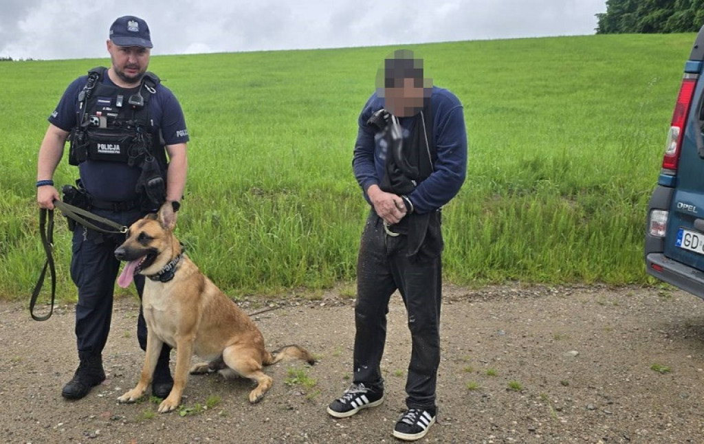 Wypadek koło Łebuni i poszukiwania uciekinierów