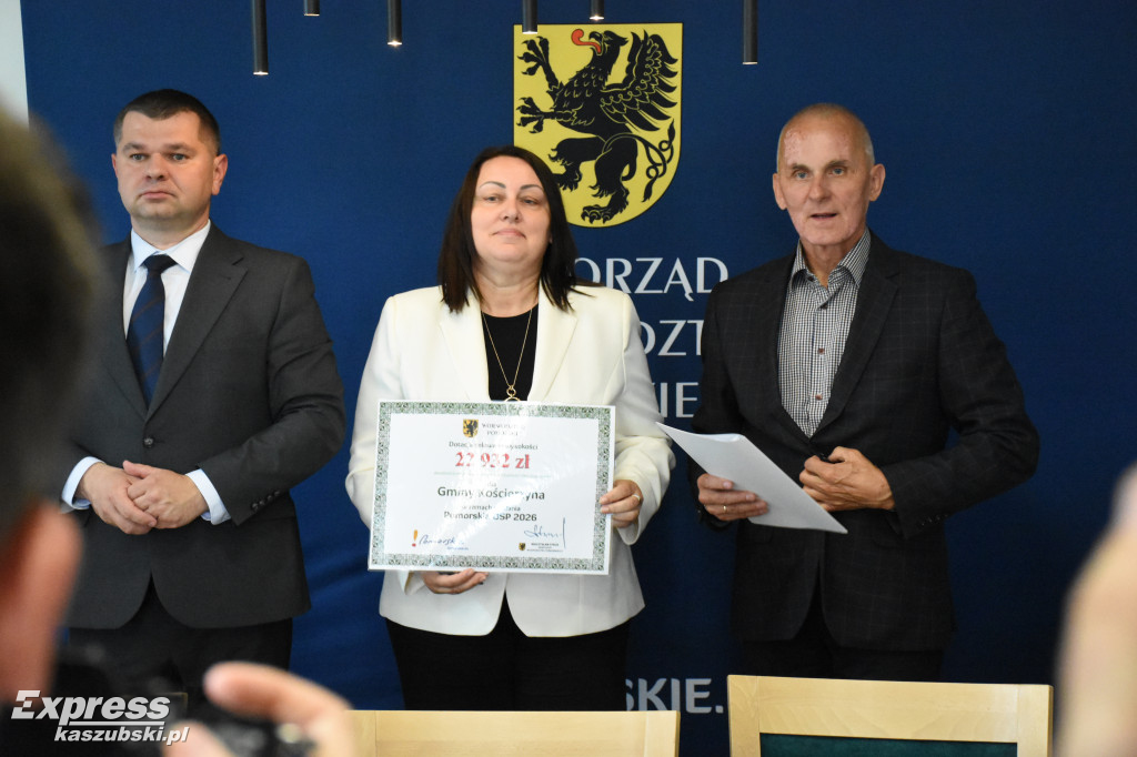 Podpisano umowy na dofinansowanie sprzętu dla OSP