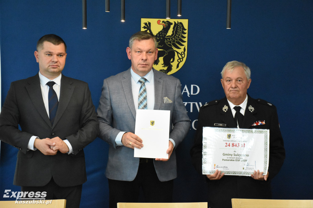 Podpisano umowy na dofinansowanie sprzętu dla OSP