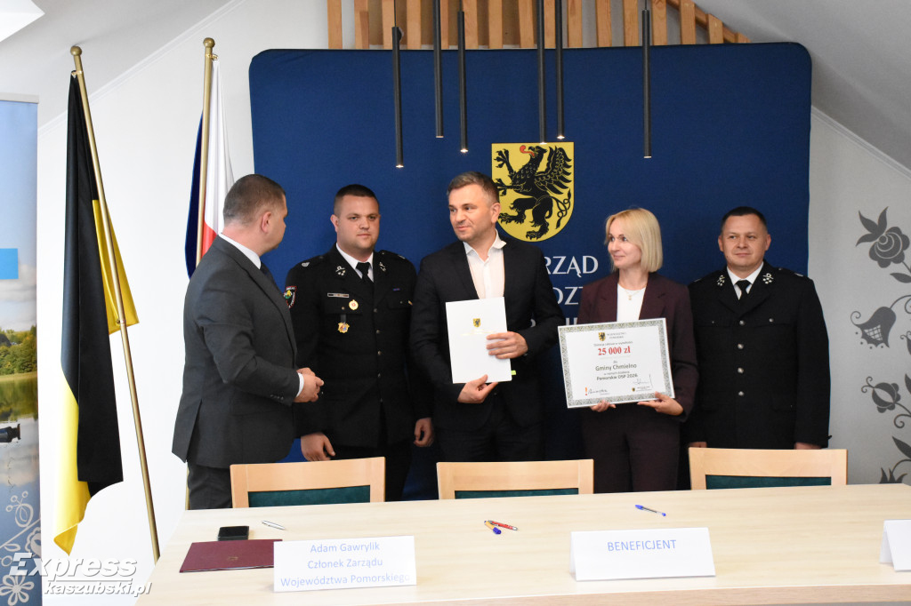 Podpisano umowy na dofinansowanie sprzętu dla OSP