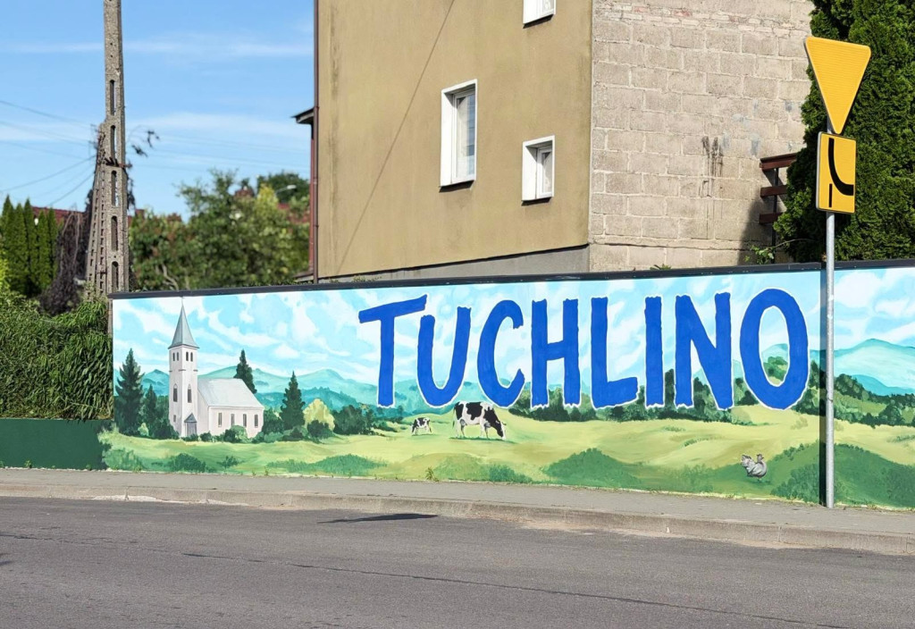 Mural w Tuchlinie w gm. Sierakowice
