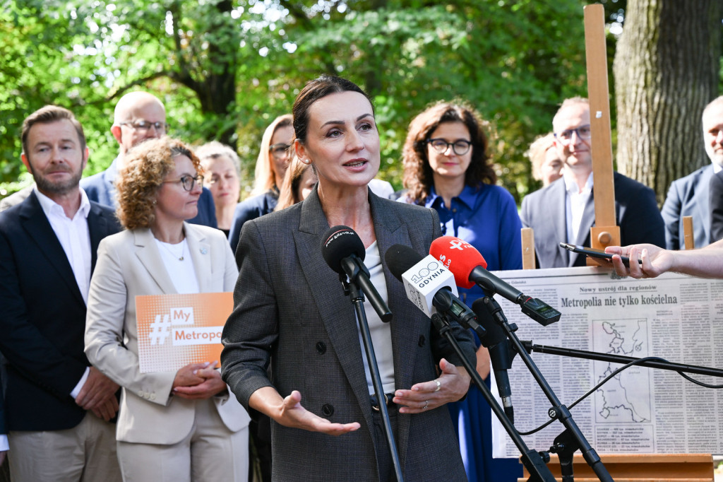 Radość samorządowców po podpisaniu ustawy metropolitalnej