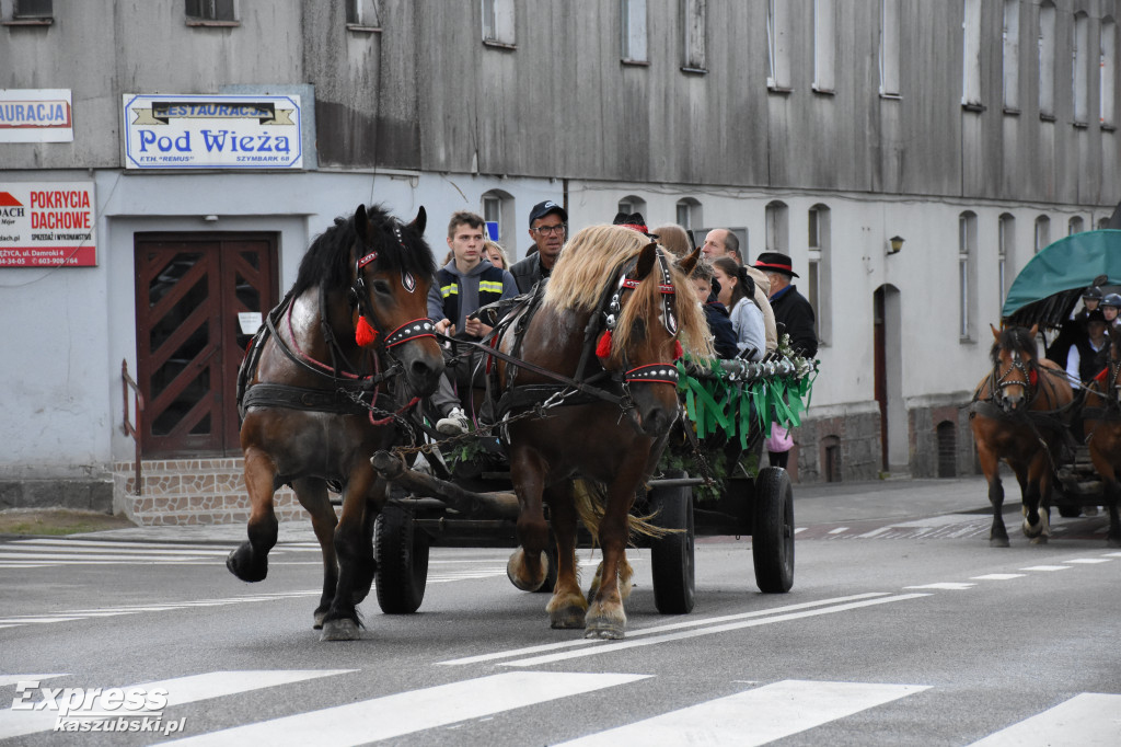 Wielka Parada Wozów i Bryczek w Szymbarku