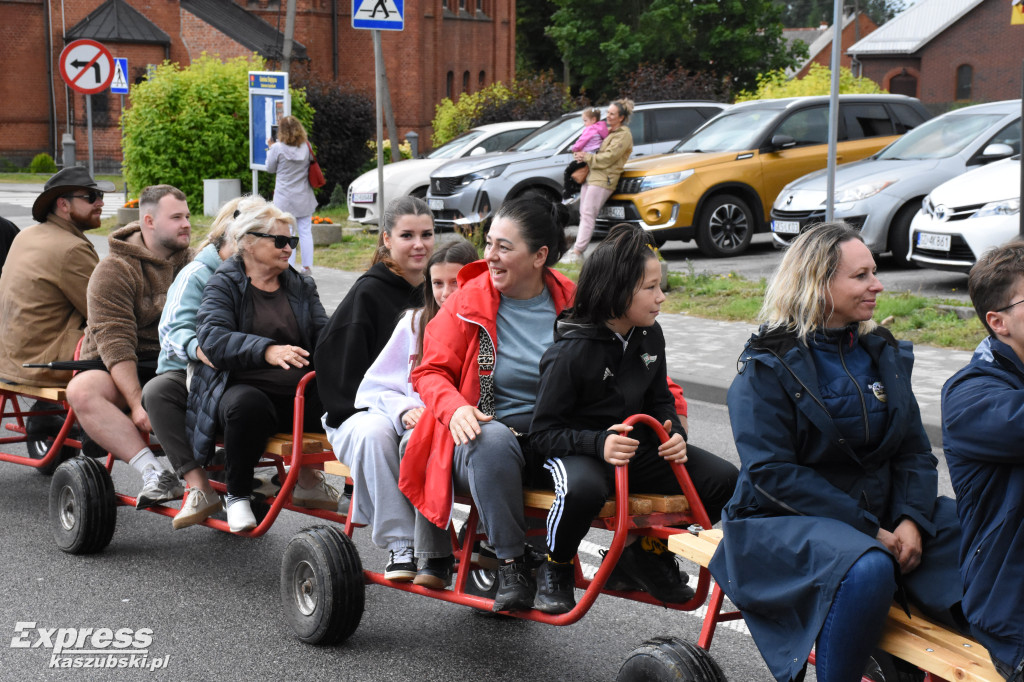 Wielka Parada Wozów i Bryczek w Szymbarku