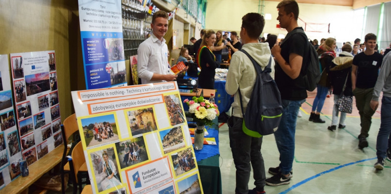 Pierwszego dnia wiosny szkoły ponadgimnazjalne kuszą swoją ofertą