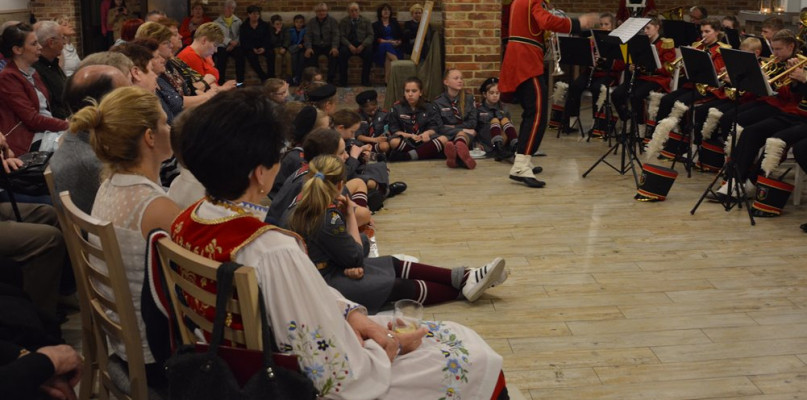 Wieczornica patriotyczna i krótka lekcja historii w Kiełpinie