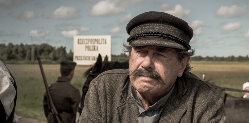 Film Kamerdyner. Zobacz, jak Janusz Gajos mówi po kaszubsku