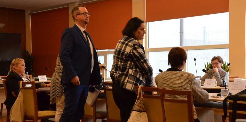 Radni klubu Zrzeszeni dla Kaszub opuścili salę obrad. fot.W.Drewka