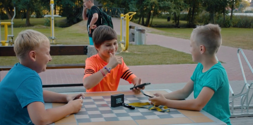 fot. screen z: YouTube/Czarodzieje z Kaszub Chodzą strachy (official video)