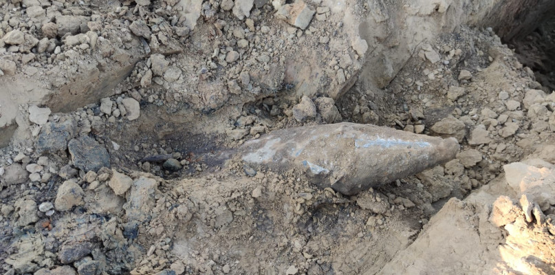 Czaple. Potężny pocisk odkryty podczas prac ziemnych