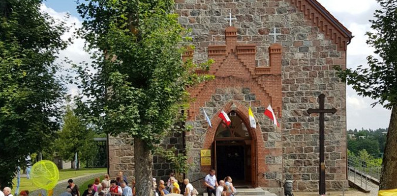 Kościół w Sulęczynie. fot. http://parafiasuleczyno.gdan.pl/