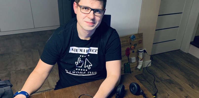 Reanimuje komputery i przekazuje je potrzebującym dzieciom z gm. Żukowo