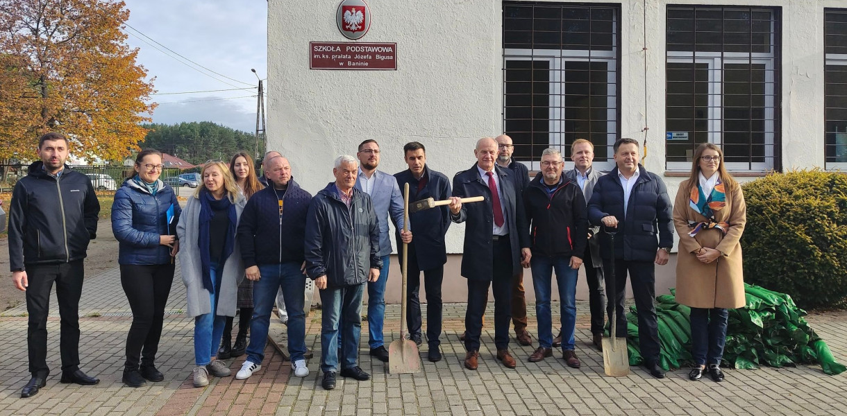 Banino. Za 14 miesięcy powstanie nowa szkoła. Plac budowy przekazany