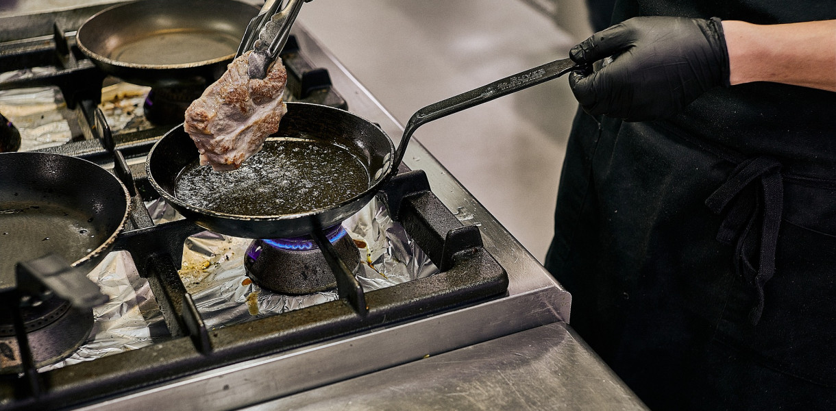 Najzdrowsze oleje do smażenia – jakich olejów do smażenia używać ?