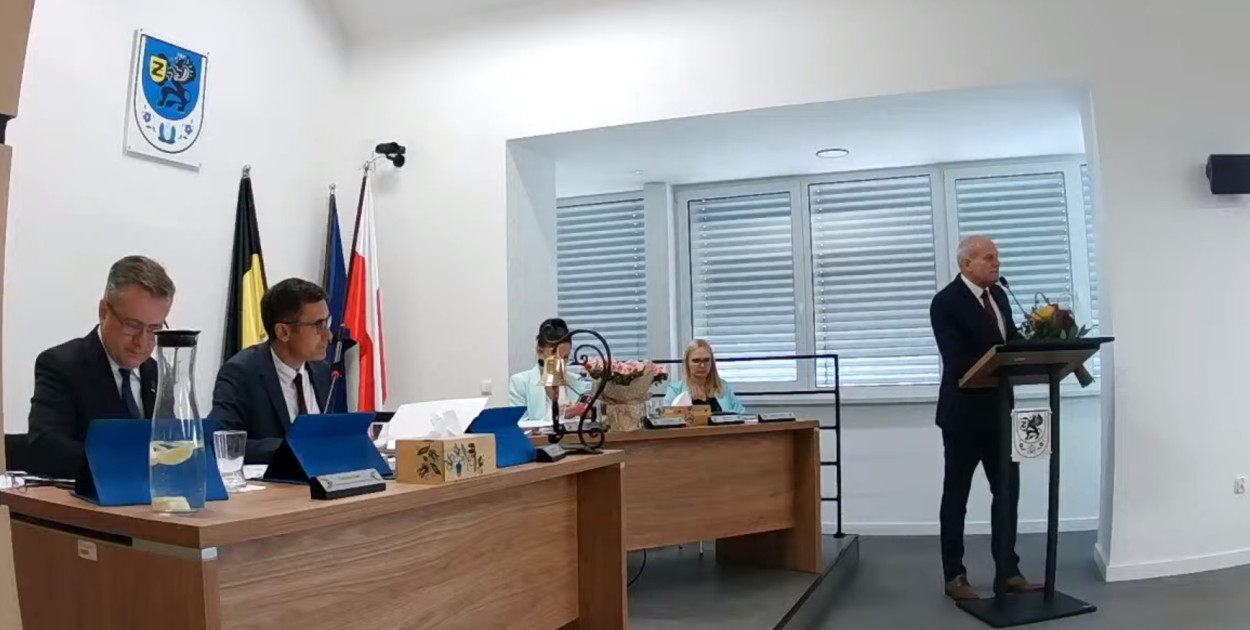 Żukowo. Burmistrz z absolutorium, ale było gorąco. Przytyki, krytyka i uwagi