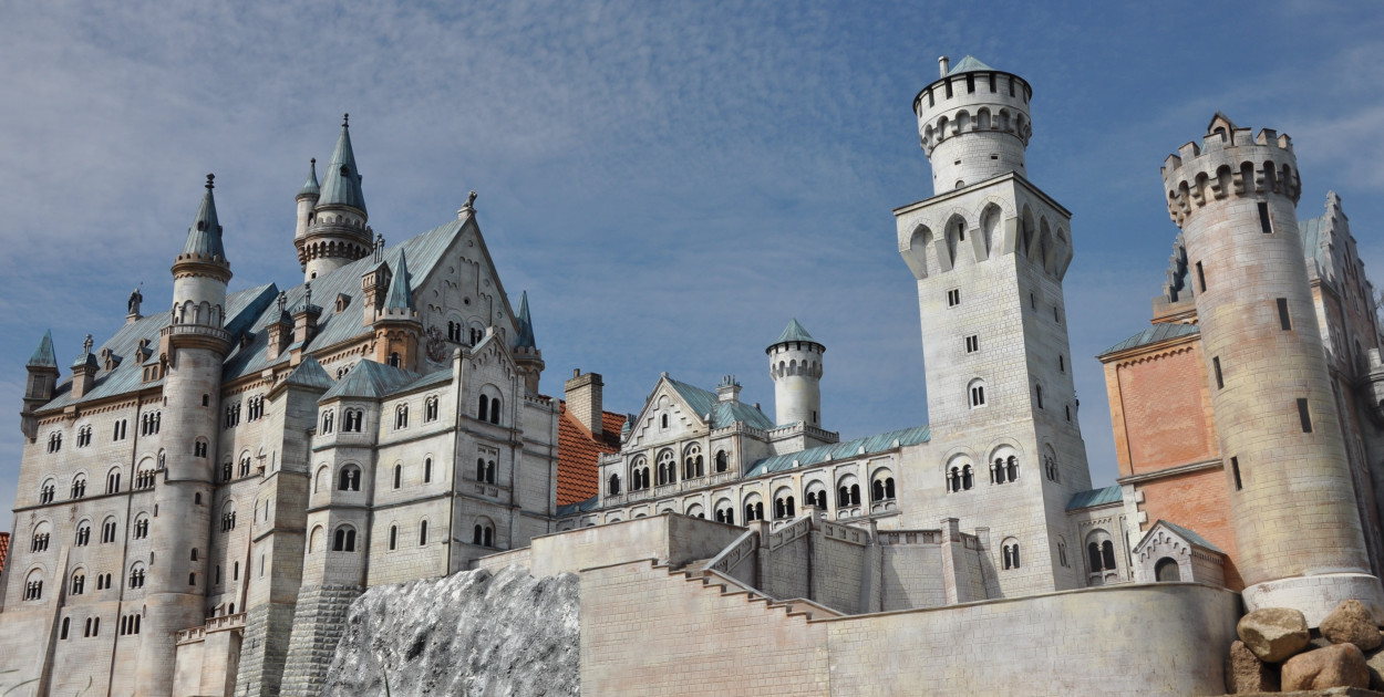 Nowe atrakcje w Stryszej Budzie. Miniatury, giganty i pojazdy czekają