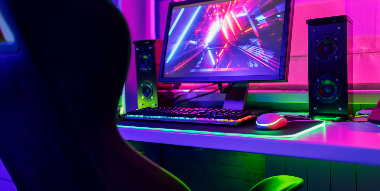 Monitory gamingowe - czy warto kupować używane modele?