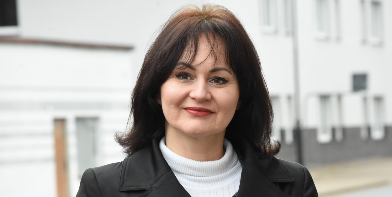 M. Zmudzinska, kandydatka na burmistrza Żukowa: stawiam na naprawę dróg