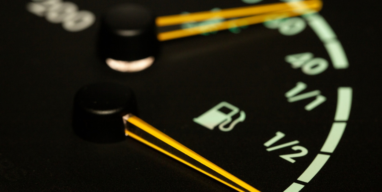 Kontrolka EPC w samochodzie – co oznacza i co zrobić, gdy się zaświeci