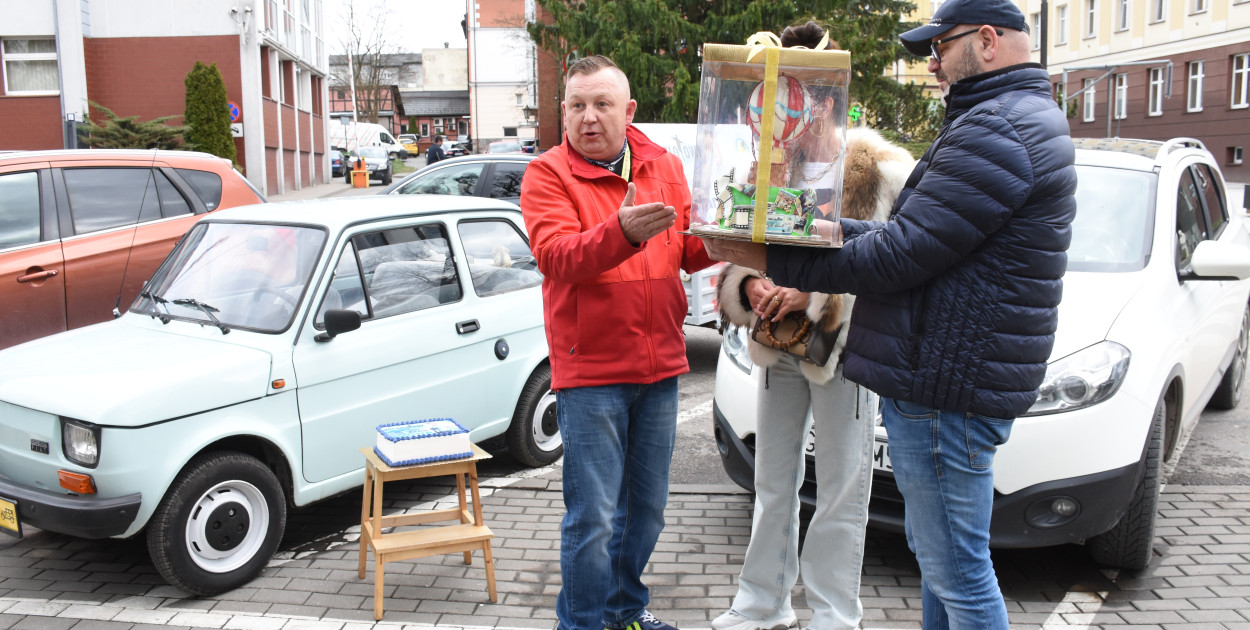 Kartuzy. Urodzinowy tort od Artura Sochy, czyli słodki akcent kampanii