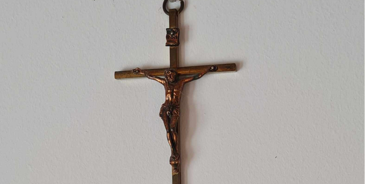 W urzędach nie ma miejsca na symbole religijne? Prawnik odpowiada