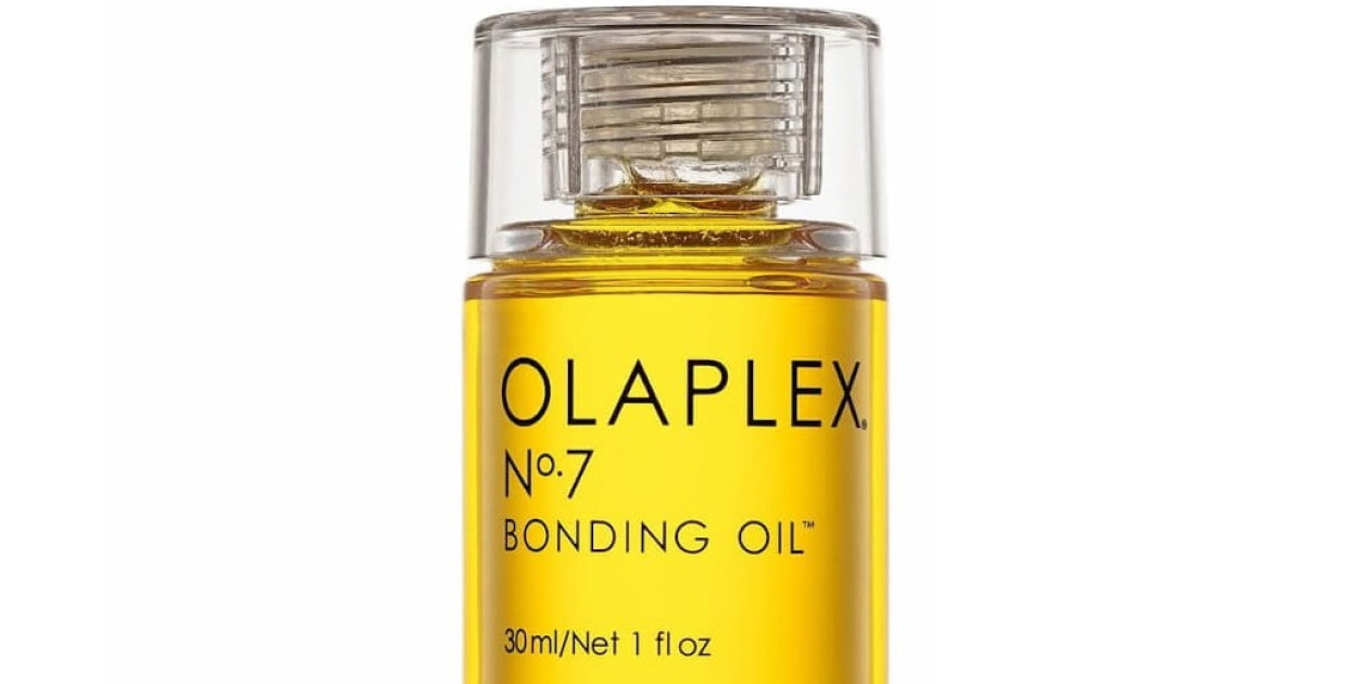 Kosmetyki do włosów zniszczonych – jakich preparatów warto używać na co dzień?