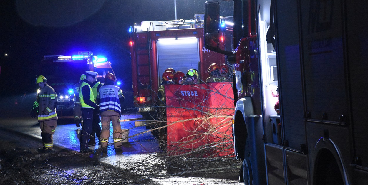 Leszno. Tragiczny wypadek. Kierowca zginął na miejscu (aktualizacja)