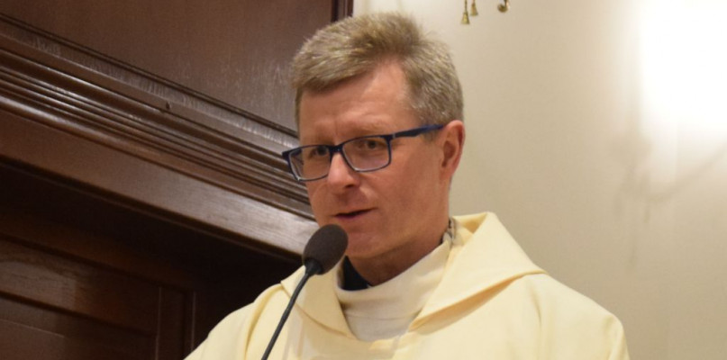 Ks. Arkadiusz Okroj. fot. Parafia św. Michała Archanioła w Kiełpinie