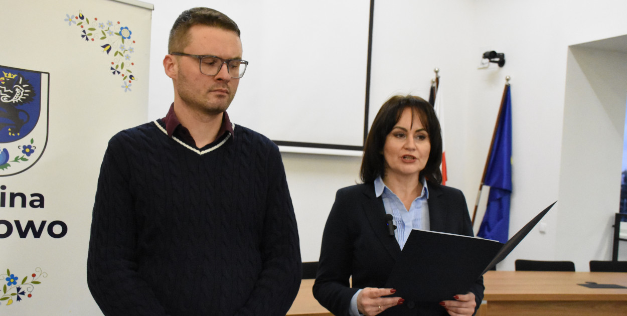 Mecenas Marcin Beszczyński i burmistrz Żukowa Mariola Zmudzińska. fot.W.D.