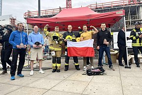 Strażacy z pow. kartuskiego najszybciej pokonali 39 pięter-29789
