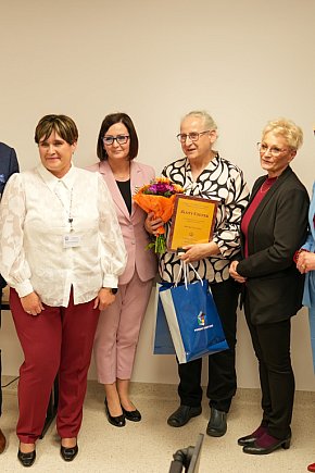 Wyróżnienia dla pielęgniarek i położnych-29857