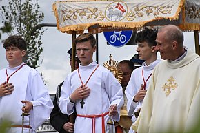Procesja Bożego Ciała w Sierakowicach-29900