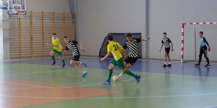 Halowa liga juniorów w Kiełpinie. Liderami GKS Sierakowice i Wierzyca-43589