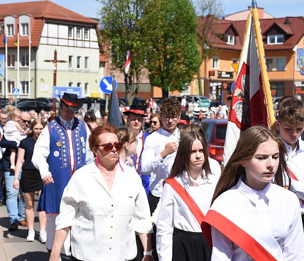 Sierakowice. Uroczystości z okazji rocznicy uchwalenia Konstytucji 3 Maja-54546