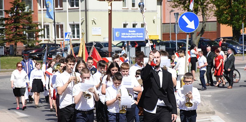 Sierakowice. Uroczystości z okazji rocznicy uchwalenia Konstytucji 3 Maja - 54546