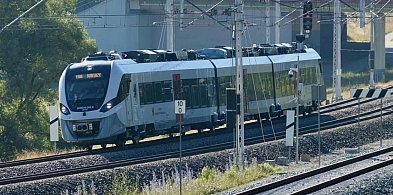 Na linię PKM do Kartuz wjechał pierwszy w historii pociąg hybrydowy-56348
