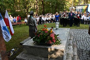 Kaliska. Na leśnej polanie uczczono pamięć tych, którzy zginęli za ojczyznę-59002